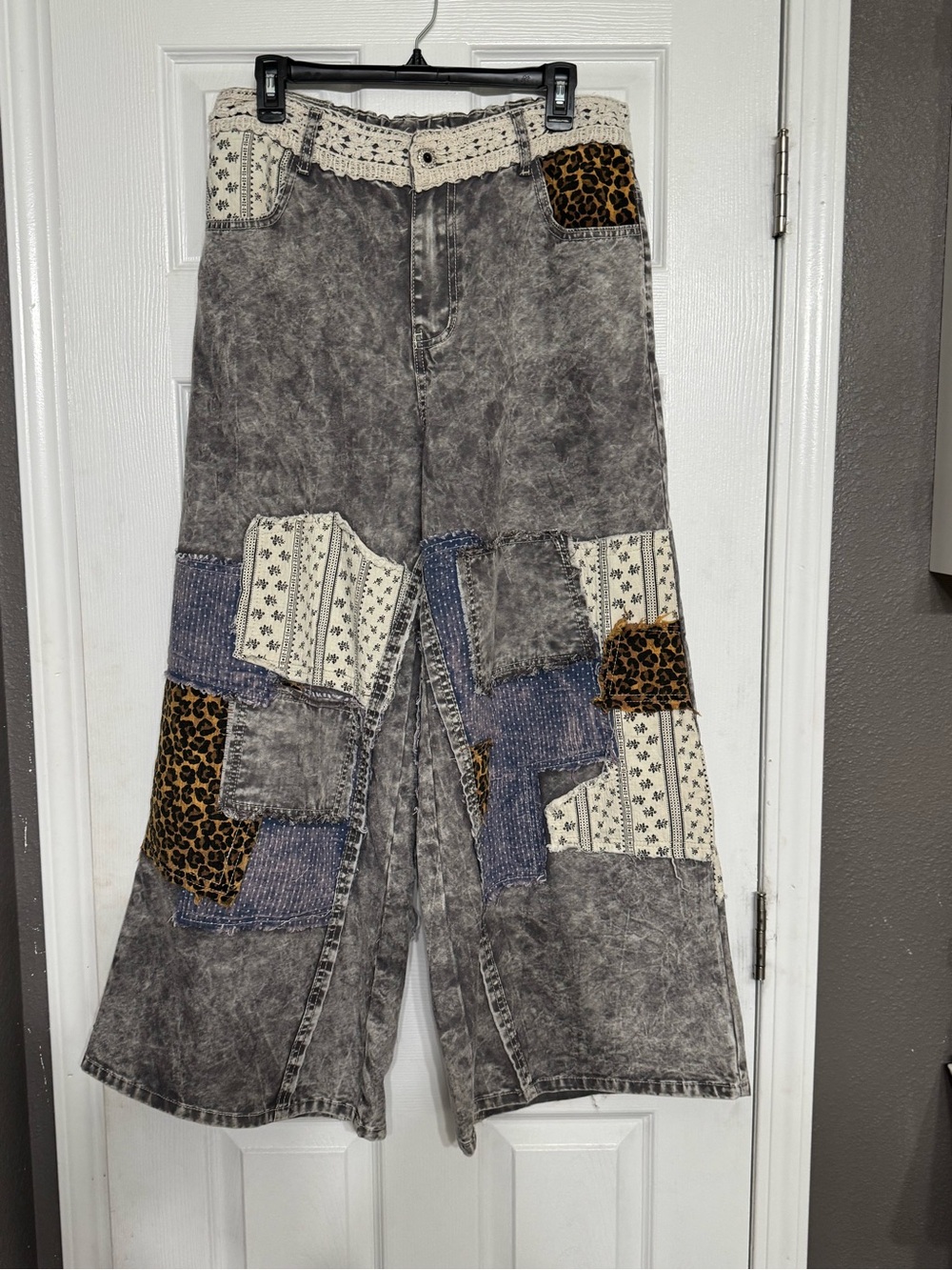 POL Gray Patchwork Wide-Leg Jeans with Leopard and Cream Accents
